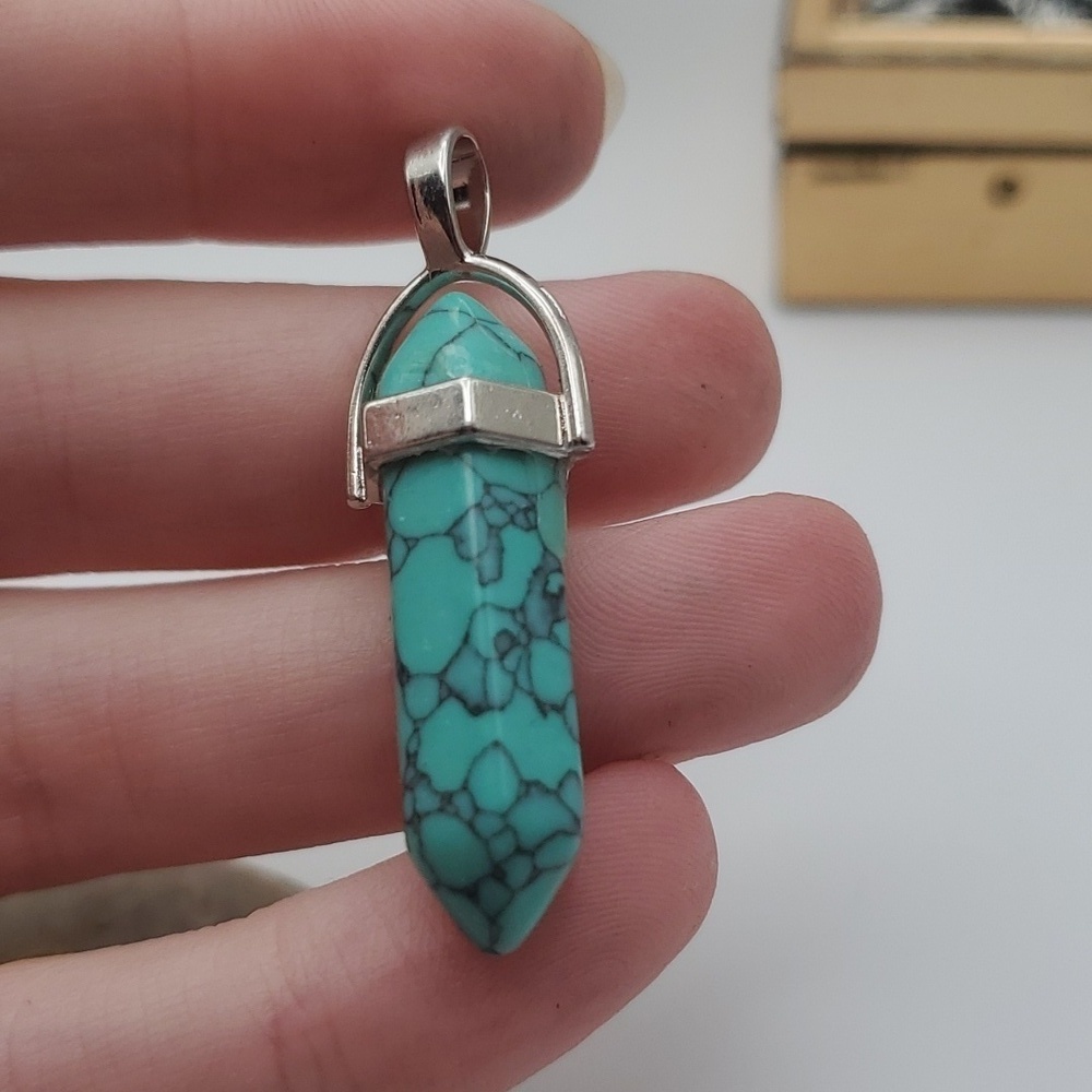 Faux turquoise pendulum sky necklace pendant‎